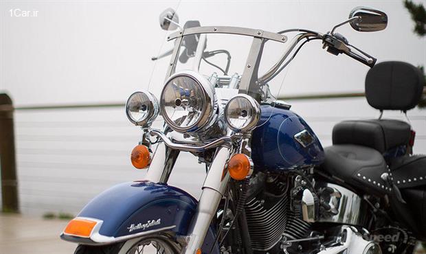 بررسی موتورسیکلت هارلی دیویدسون Heritage Softail Classic